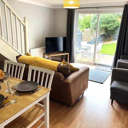 Claygate Place - Entire 2 Bed House, Off Street Parking - Perfect For Holiday Breaks Or Contractors Nottingham Exterior foto
