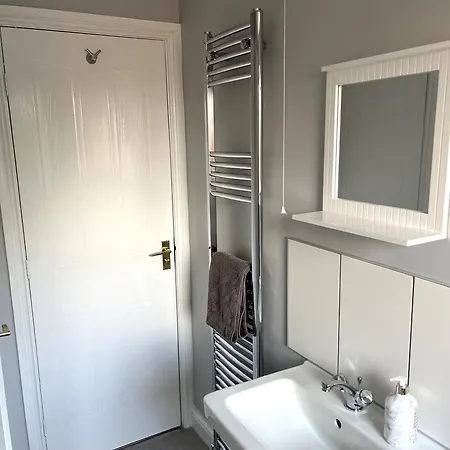 Claygate Place - Entire 2 Bed House, Off Street Parking - Perfect For Holiday Breaks Or Contractors Nottingham Exterior foto